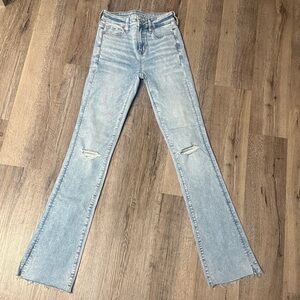 American Eagle Outfitters Light Blue Denim Jeans